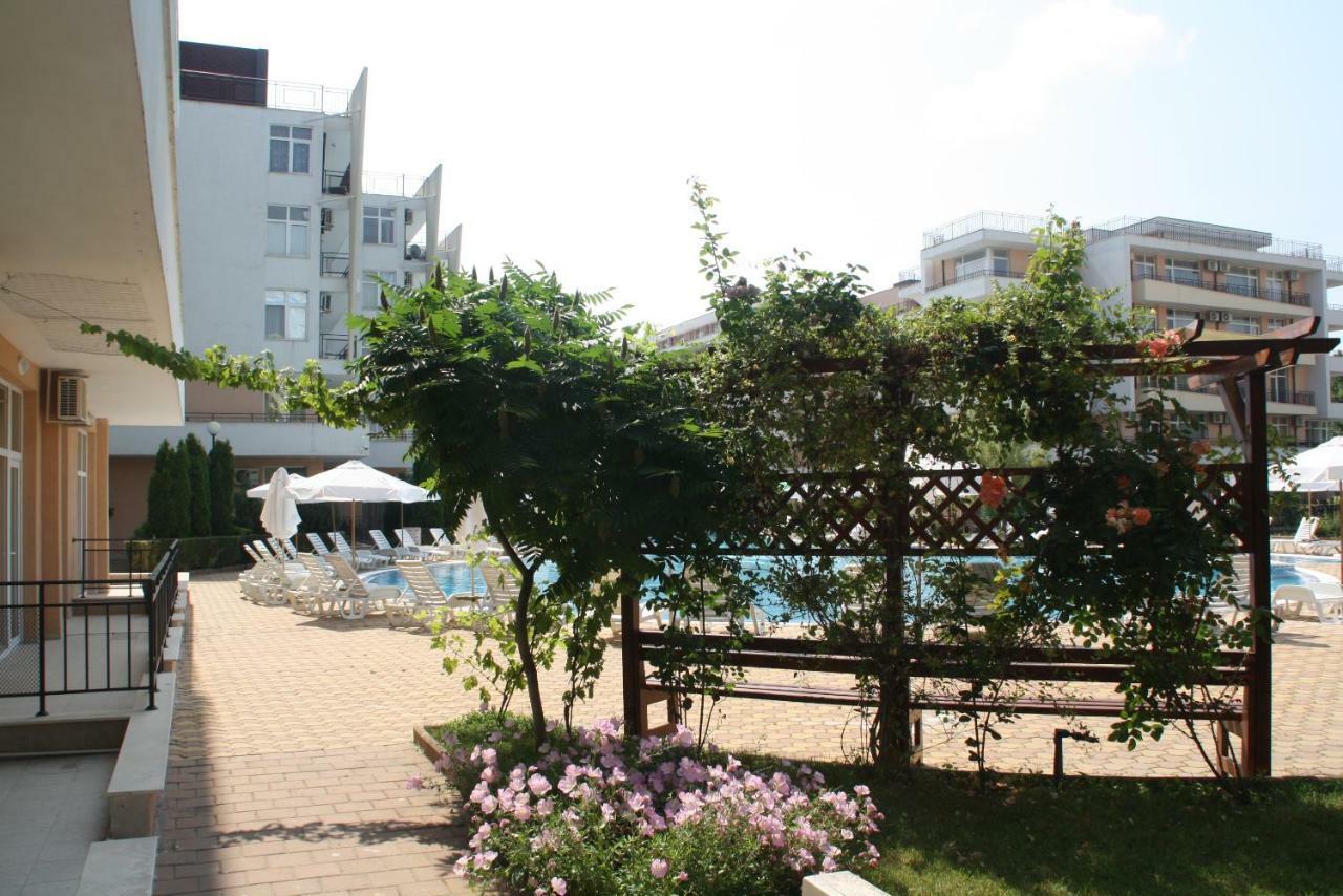 Grand Kamelia Apartment Sunny Beach Buitenkant foto