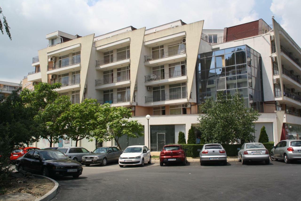 Grand Kamelia Apartment Sunny Beach Buitenkant foto